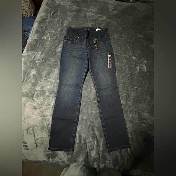 NWT Lee Womens Jeans Dark Wash Denim Sculpting Slim FLeg Fit Mid Rise Sz 8 Short - Picture 5 of 10